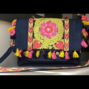 Medium size bohemian style bag